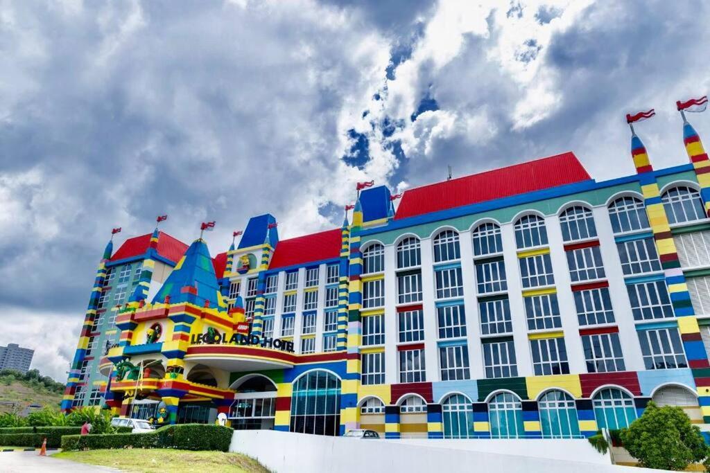 Legoland Jb Aghome Medini 3Room8Pax Bukit Indah Nusajaya  Exterior foto